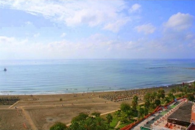 Apartment - Beach front apartment.. - 2