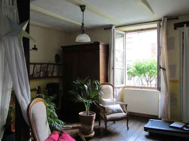 Large Stone Town House With Garden And.. - 2