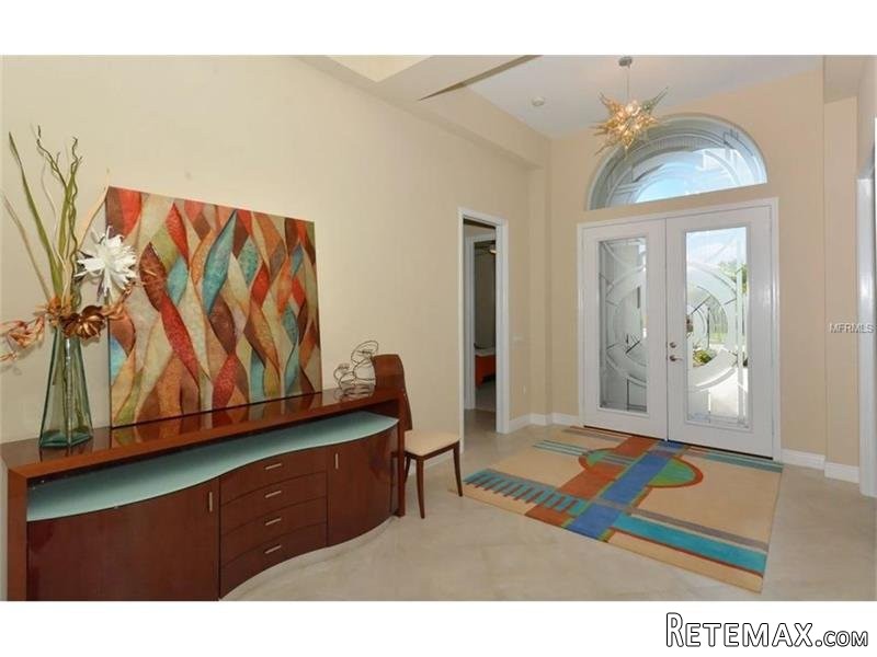 3 bedroom House For Sale: 12302.. - 2