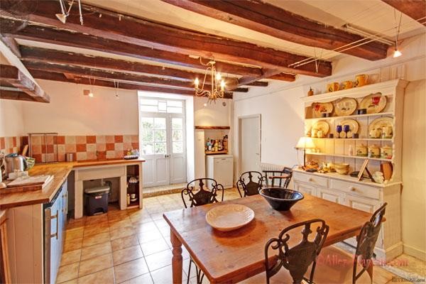 Loulay - For sale : Townhouse with 4.. - 2