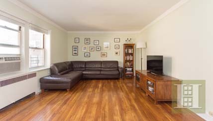 2 bedroom Apartment For Sale: 5450..