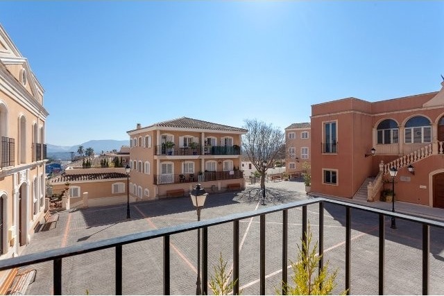 3 Bedroom Townhouse in Jesus-Pobre