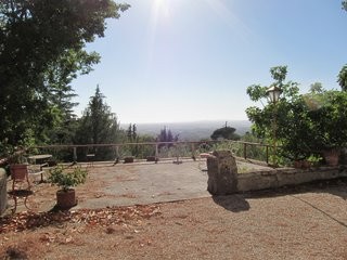 7 Bedrooms - Villa - For Sale