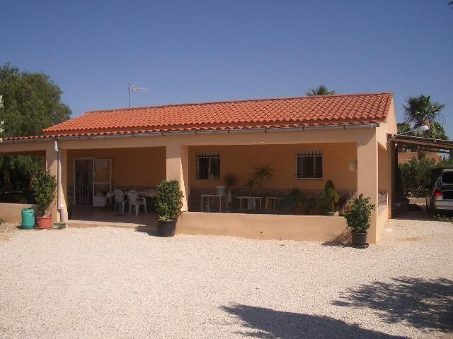 Beautiful 2 bed country house, Elche..