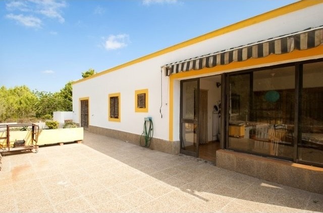 Two Hundread Year Old Finca With Project - 2