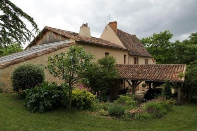 5 bedroom Character For Sale: 86130..