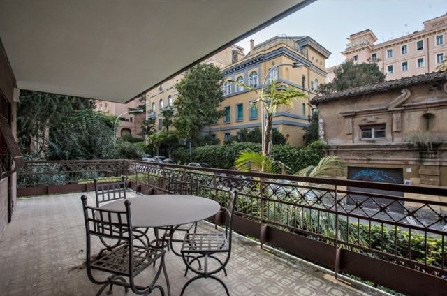 3 Bedrooms - Apartment - For Sale