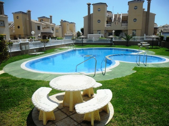 2 bedroom apartment on Playa Golf for.. - 2