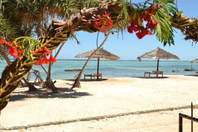 Hotel For Sale: Zanzibar sea front - 2