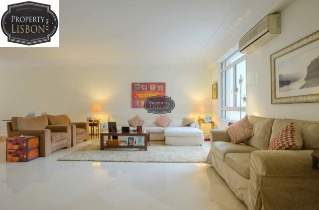 Sunny 2 Bedroom Lisbon Apartment with..