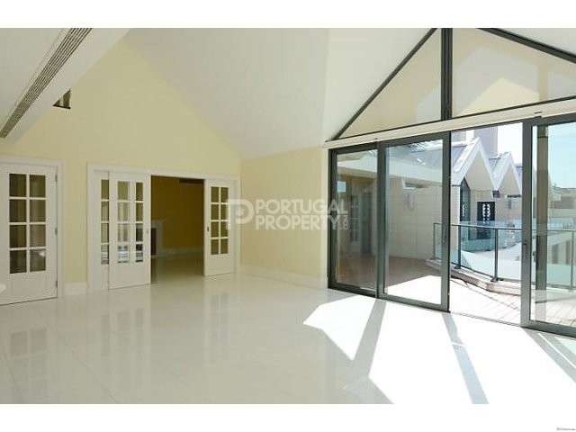 Luxurious Penthouse Apartment, Estoril - 2