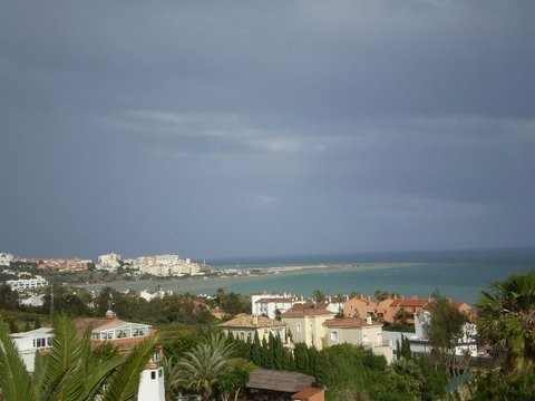4 Bedrooms - Villa - Malaga - For Sale