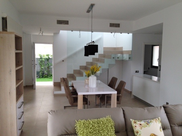 DETACHED MALIBU VILLA - 2