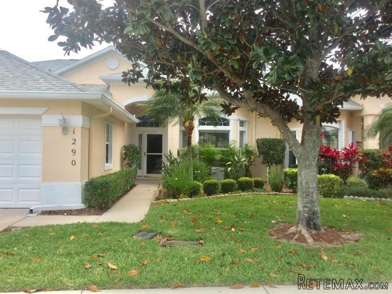 3 bedroom Duplex For Sale: 1290 Royal..