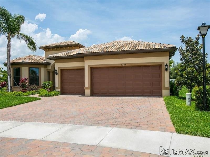 3 bedroom House For Sale: 5385 Antigua..