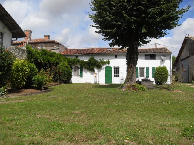 2 Houses, Gite And A Swimming Pool - 2