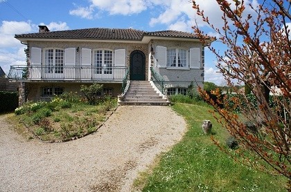 Maison habitable avec jardin proche..