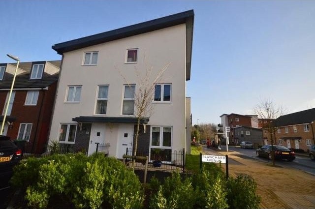 4 bedroom Town House For Sale:..