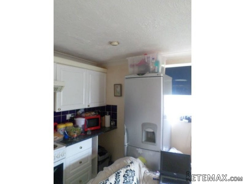 studio flat for sale - 2