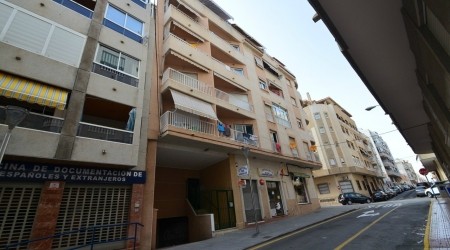 Resale · Apartment · Spain · Costa Bl..