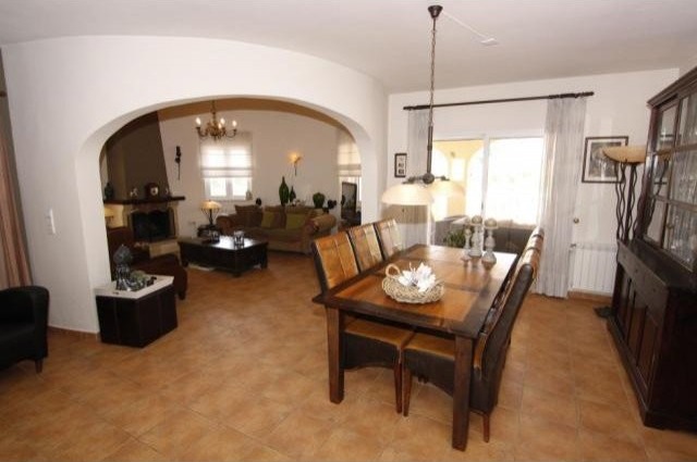 4 Bedrooms - Villa - Alicante - For Sale - 2