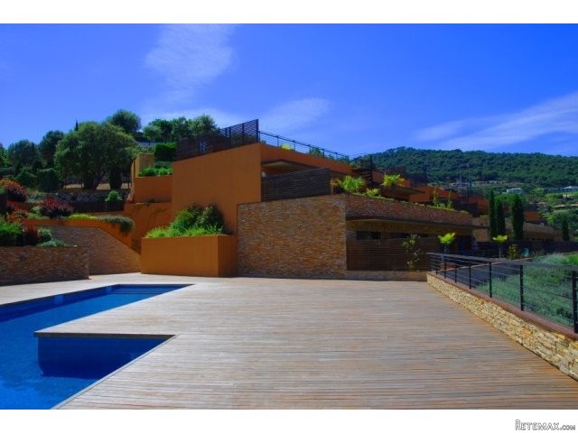 Quality apartments with sea views for..