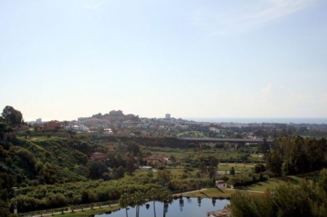 5 Bed Panoramic Sea & Golf Apartment in..