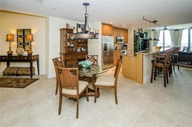2 bedroom Property For Sale: 331.. - 2