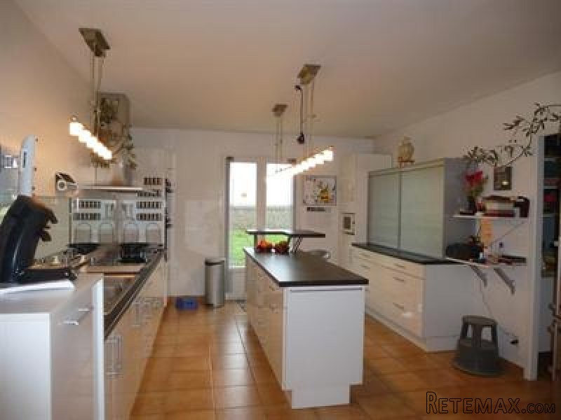 3 Bedrooms - Villa - Poitou-Charentes.. - 2
