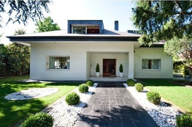 5 bedroom Detached House For Sale:.. - 2