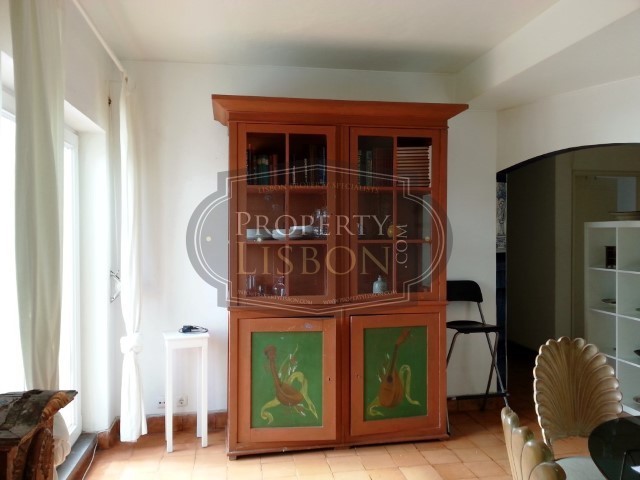 Fully Renovated T2 Apartment with.. - 2