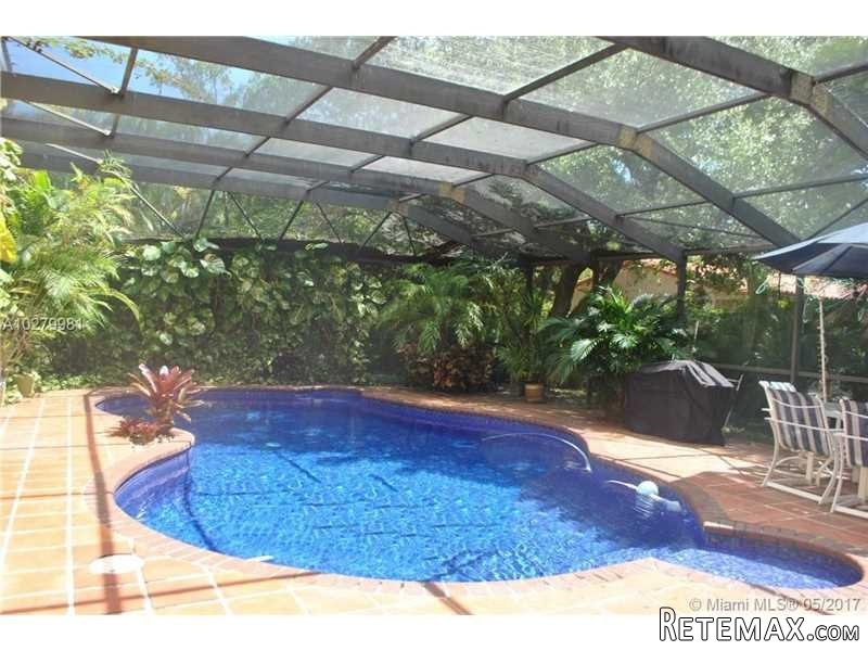 6 bedroom House For Sale: 5900 SW 100 TE - 2