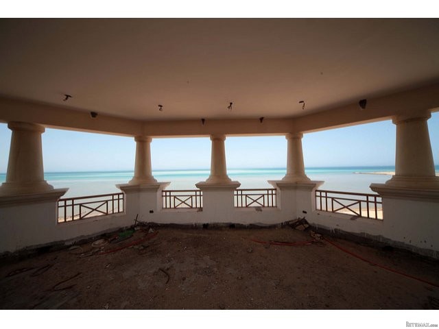 Beachfront Penthouse with Panoramic Sea.. - 2
