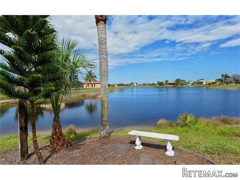 3 bedroom House For Sale: 17127 Cape..