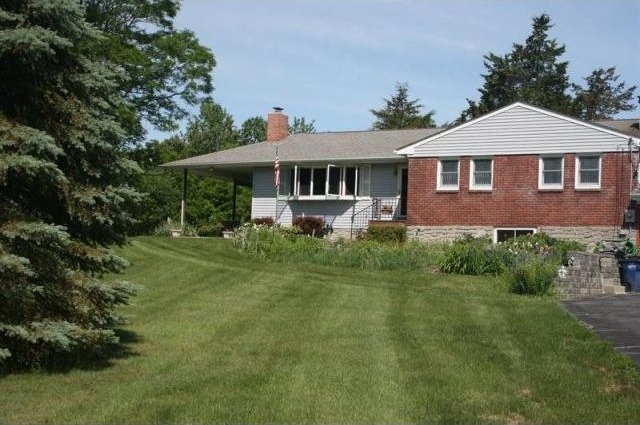 3 bedroom Residence For Sale: Clinton..