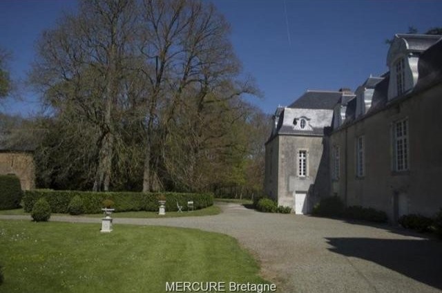 8 bedroom Castle For Sale: 35480 RENNES - 2