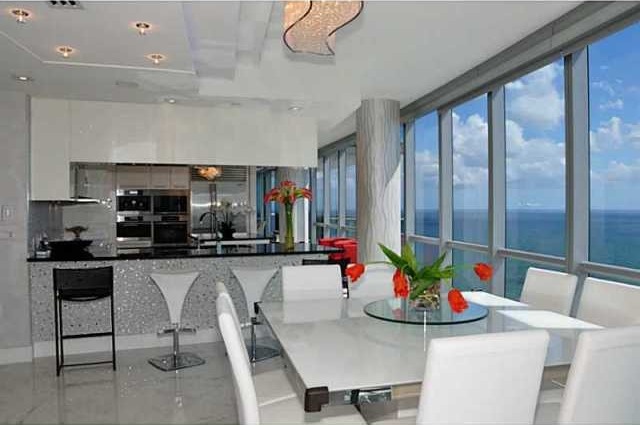 17121 COLLINS AVENUE # 4201 Sunny Isles..