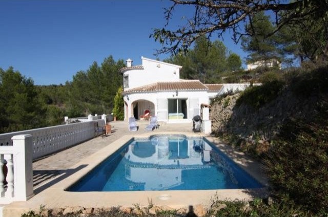 3 Bedrooms - Villa - Alicante - For Sale