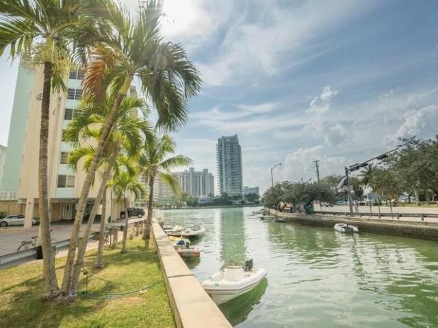 1 bedroom Flat For Sale: 1674 BAY RD #..