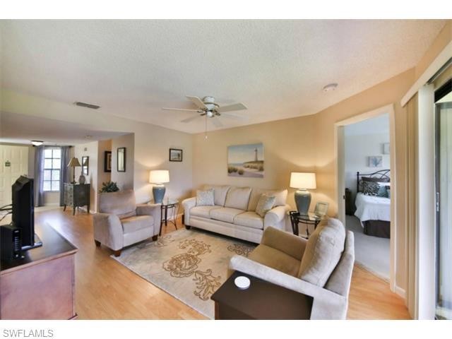 2 bedroom Condominium For Sale: Fort.. - 2