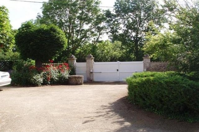 4 bedroom Character For Sale: 79170 A.. - 2