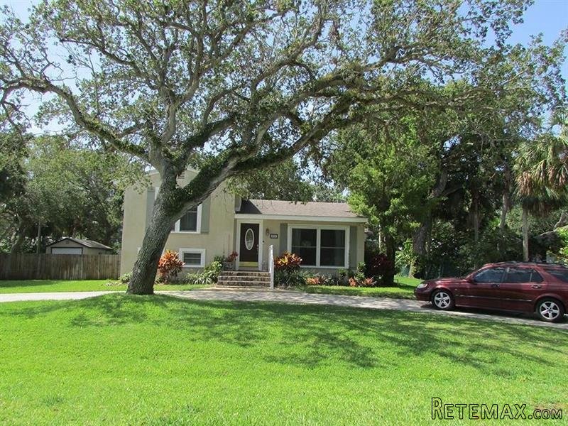 4 bedroom House For Sale: 936 Tulip..