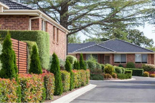 Lovely villa with maintained garden..