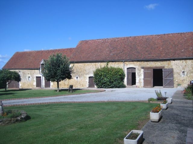 Lovely French Farmhouse, Great Location - 2