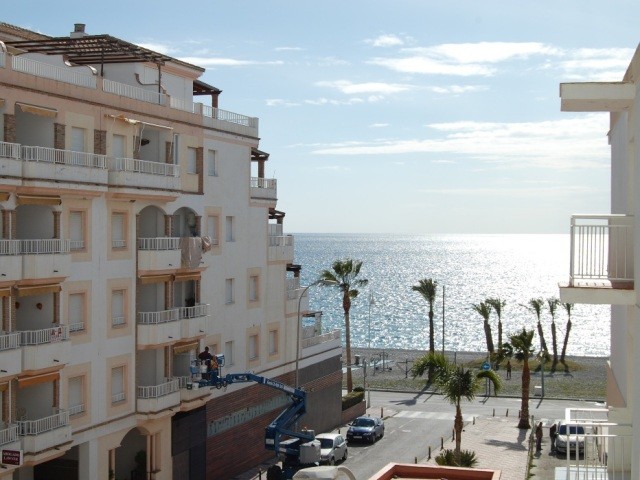 50ms from Beach 2 Bedroom Apartment
