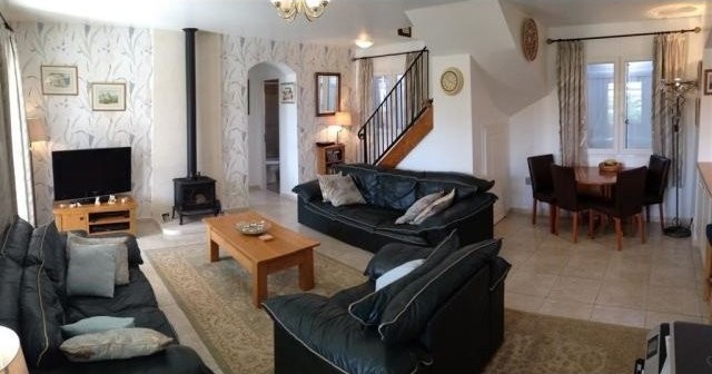 Villa In Roujan, France - 2