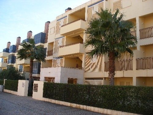 Lovely spacious 2 bedroom Apartment..
