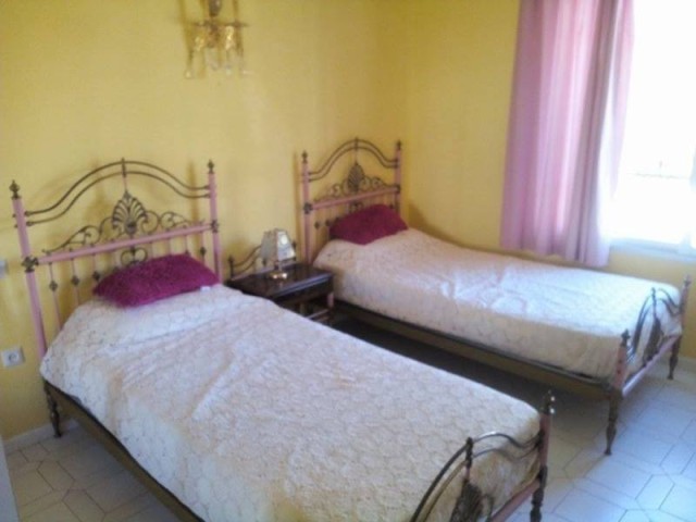 Apartment - Beautiful top floor.. - 2