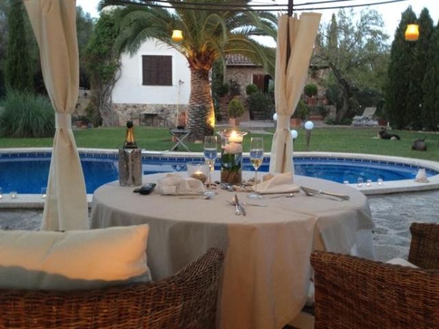 Cosy finca set in a beautiful garden..