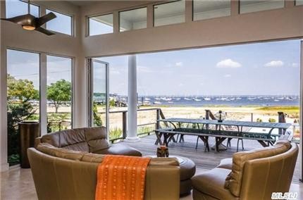 14 The Boulevard Rd Sea Cliff, NY 11579